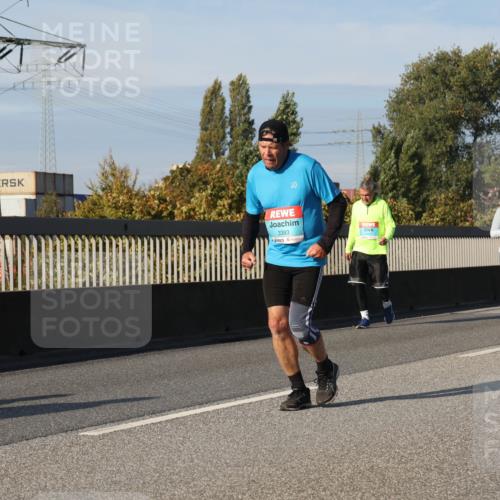 03.10.2025 - Köhlbrandbrückenlauf Luisa Fischer http://msf.ph/oto/9019483 03.10.2025 11:10:22 Position 3 3393 meine-sportfotos.de