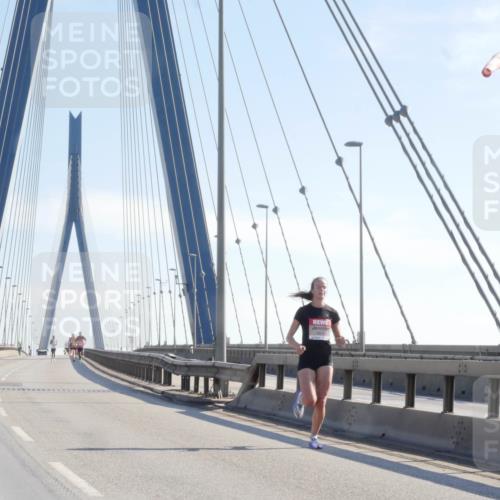03.10.2025 - Köhlbrandbrückenlauf Matties Gatica Varas http://msf.ph/oto/9019488 03.10.2025 12:18:33 Position 1  meine-sportfotos.de