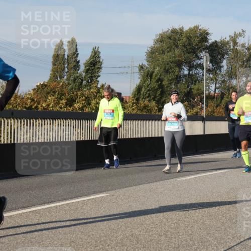03.10.2025 - Köhlbrandbrückenlauf Luisa Fischer http://msf.ph/oto/9019490 03.10.2025 11:10:23 Position 3 93 meine-sportfotos.de