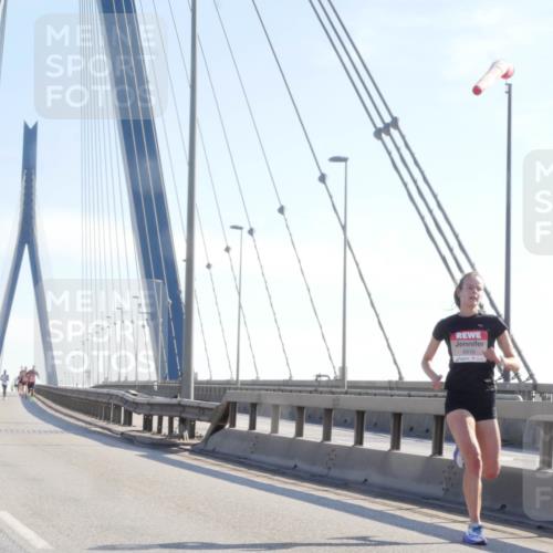 03.10.2025 - Köhlbrandbrückenlauf Matties Gatica Varas http://msf.ph/oto/9019496 03.10.2025 12:18:34 Position 1 6516 meine-sportfotos.de