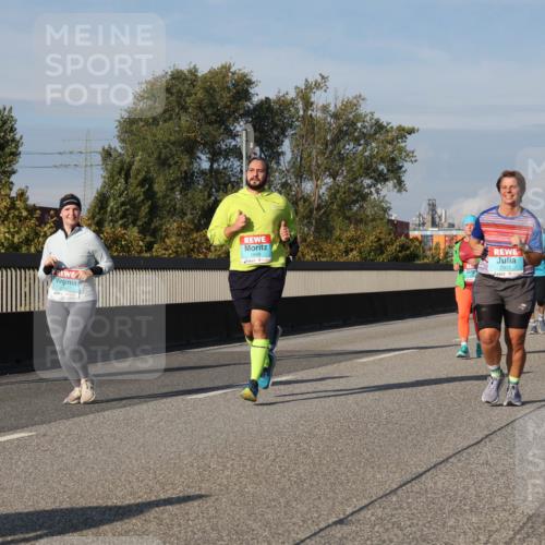 03.10.2025 - Köhlbrandbrückenlauf Luisa Fischer http://msf.ph/oto/9019497 03.10.2025 11:10:24 Position 3 1949, 2935 meine-sportfotos.de