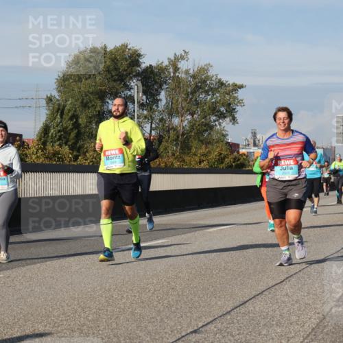 03.10.2025 - Köhlbrandbrückenlauf Luisa Fischer http://msf.ph/oto/9019503 03.10.2025 11:10:25 Position 3 2286, 1949, 2935 meine-sportfotos.de