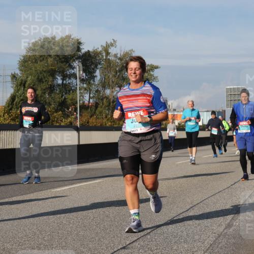 03.10.2025 - Köhlbrandbrückenlauf Luisa Fischer http://msf.ph/oto/9019513 03.10.2025 11:10:26 Position 3 949, 2935 meine-sportfotos.de
