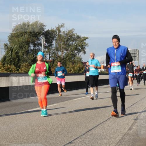 03.10.2025 - Köhlbrandbrückenlauf Luisa Fischer http://msf.ph/oto/9019532 03.10.2025 11:10:28 Position 3  meine-sportfotos.de