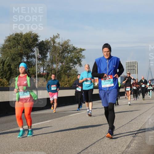 03.10.2025 - Köhlbrandbrückenlauf Luisa Fischer http://msf.ph/oto/9019536 03.10.2025 11:10:28 Position 3 2067 meine-sportfotos.de