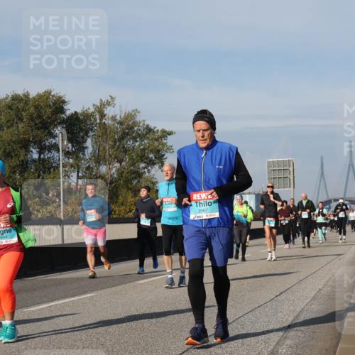 03.10.2025 - Köhlbrandbrückenlauf Luisa Fischer http://msf.ph/oto/9019539 03.10.2025 11:10:29 Position 3 3664, 2067 meine-sportfotos.de