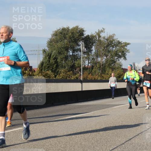 03.10.2025 - Köhlbrandbrückenlauf Luisa Fischer http://msf.ph/oto/9019576 03.10.2025 11:10:33 Position 3 2037, 1001 meine-sportfotos.de