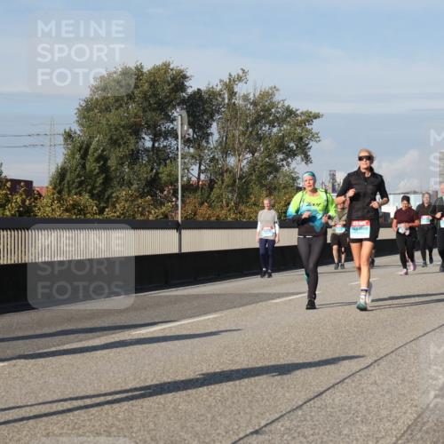 03.10.2025 - Köhlbrandbrückenlauf Luisa Fischer http://msf.ph/oto/9019579 03.10.2025 11:10:33 Position 3  meine-sportfotos.de