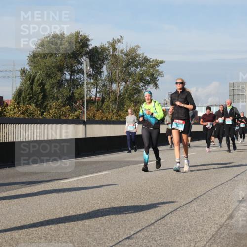 03.10.2025 - Köhlbrandbrückenlauf Luisa Fischer http://msf.ph/oto/9019582 03.10.2025 11:10:33 Position 3  meine-sportfotos.de