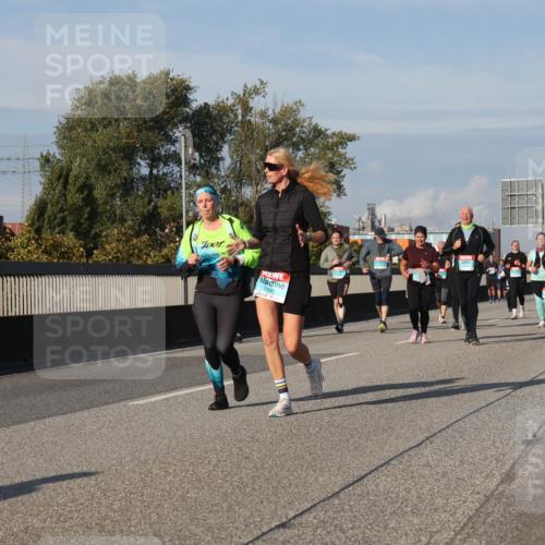 03.10.2025 - Köhlbrandbrückenlauf Luisa Fischer http://msf.ph/oto/9019598 03.10.2025 11:10:35 Position 3 2845 meine-sportfotos.de