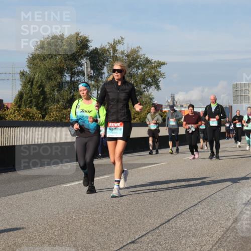 03.10.2025 - Köhlbrandbrückenlauf Luisa Fischer http://msf.ph/oto/9019600 03.10.2025 11:10:35 Position 3 2845 meine-sportfotos.de