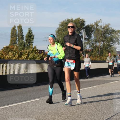 03.10.2025 - Köhlbrandbrückenlauf Luisa Fischer http://msf.ph/oto/9019607 03.10.2025 11:10:36 Position 3 2845 meine-sportfotos.de