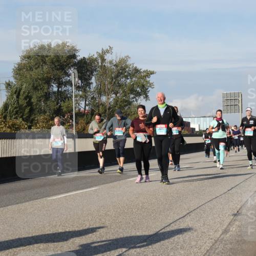03.10.2025 - Köhlbrandbrückenlauf Luisa Fischer http://msf.ph/oto/9019620 03.10.2025 11:10:38 Position 3  meine-sportfotos.de