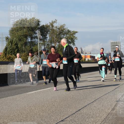 03.10.2025 - Köhlbrandbrückenlauf Luisa Fischer http://msf.ph/oto/9019635 03.10.2025 11:10:39 Position 3  meine-sportfotos.de
