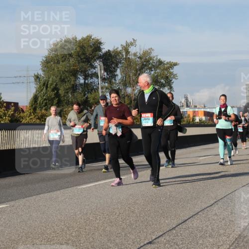 03.10.2025 - Köhlbrandbrückenlauf Luisa Fischer http://msf.ph/oto/9019637 03.10.2025 11:10:40 Position 3  meine-sportfotos.de