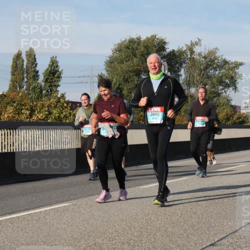 03.10.2025 - Köhlbrandbrückenlauf Luisa Fischer http://msf.ph/oto/9019652 03.10.2025 11:10:41 Position 3 3256 meine-sportfotos.de