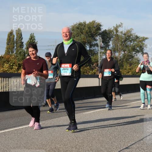 03.10.2025 - Köhlbrandbrückenlauf Luisa Fischer http://msf.ph/oto/9019658 03.10.2025 11:10:42 Position 3 3256 meine-sportfotos.de