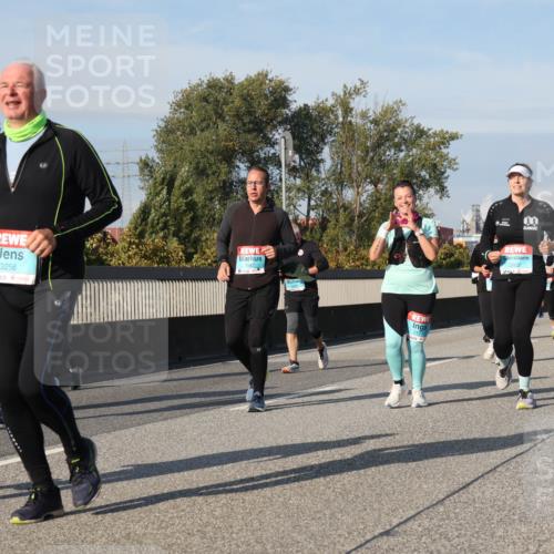 03.10.2025 - Köhlbrandbrückenlauf Luisa Fischer http://msf.ph/oto/9019663 03.10.2025 11:10:42 Position 3 3256, 2177 meine-sportfotos.de