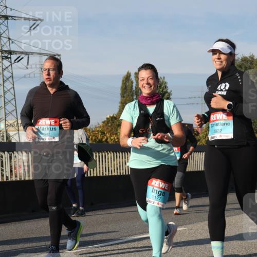 03.10.2025 - Köhlbrandbrückenlauf Luisa Fischer http://msf.ph/oto/9019688 03.10.2025 11:10:45 Position 3 1942, 2177, 2922 meine-sportfotos.de