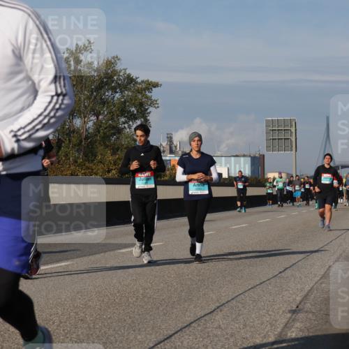 03.10.2025 - Köhlbrandbrückenlauf Luisa Fischer http://msf.ph/oto/9019717 03.10.2025 11:11:03 Position 3 1927 meine-sportfotos.de