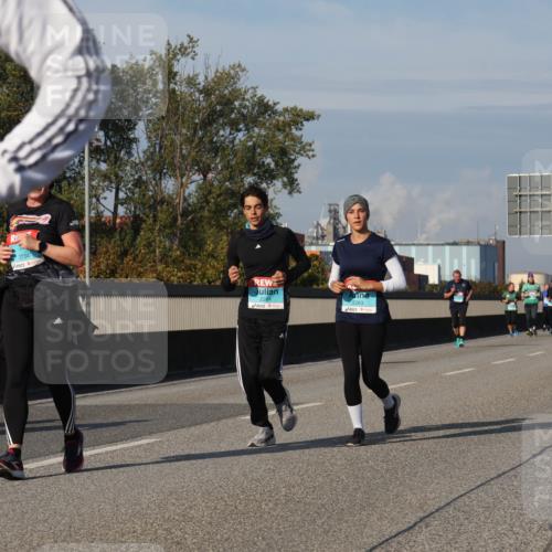 03.10.2025 - Köhlbrandbrückenlauf Luisa Fischer http://msf.ph/oto/9019720 03.10.2025 11:11:04 Position 3 3754, 2263 meine-sportfotos.de