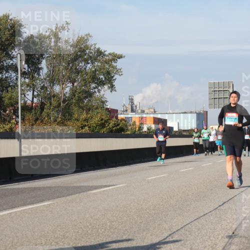 03.10.2025 - Köhlbrandbrückenlauf Luisa Fischer http://msf.ph/oto/9019748 03.10.2025 11:11:07 Position 3  meine-sportfotos.de
