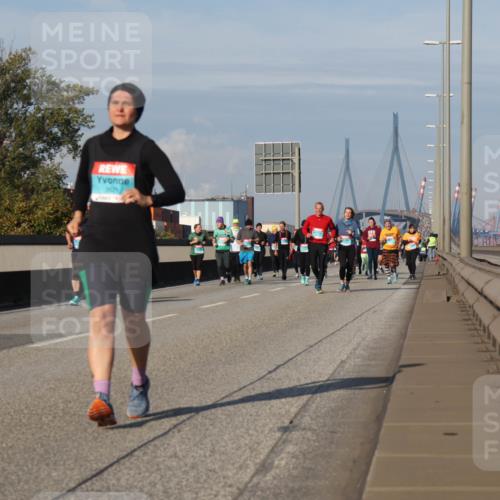 03.10.2025 - Köhlbrandbrückenlauf Luisa Fischer http://msf.ph/oto/9019776 03.10.2025 11:11:11 Position 3  meine-sportfotos.de