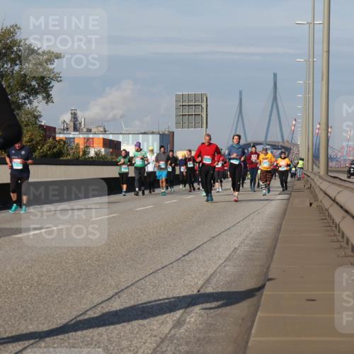 03.10.2025 - Köhlbrandbrückenlauf Luisa Fischer http://msf.ph/oto/9019790 03.10.2025 11:11:12 Position 3 2621 meine-sportfotos.de