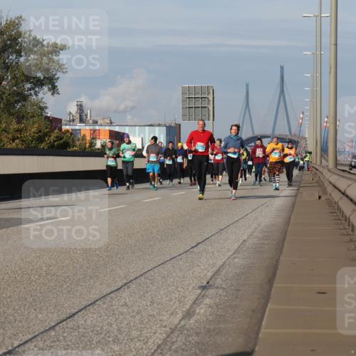 03.10.2025 - Köhlbrandbrückenlauf Luisa Fischer http://msf.ph/oto/9019805 03.10.2025 11:11:14 Position 3  meine-sportfotos.de