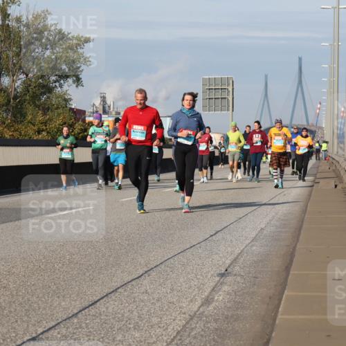 03.10.2025 - Köhlbrandbrückenlauf Luisa Fischer http://msf.ph/oto/9019848 03.10.2025 11:11:19 Position 3  meine-sportfotos.de