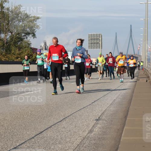 03.10.2025 - Köhlbrandbrückenlauf Luisa Fischer http://msf.ph/oto/9019850 03.10.2025 11:11:19 Position 3  meine-sportfotos.de