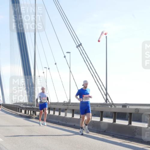 03.10.2025 - Köhlbrandbrückenlauf Matties Gatica Varas http://msf.ph/oto/9019861 03.10.2025 12:20:13 Position 1  meine-sportfotos.de