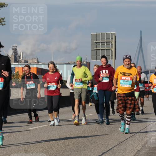 03.10.2025 - Köhlbrandbrückenlauf Luisa Fischer http://msf.ph/oto/9019890 03.10.2025 11:11:24 Position 3 3122, 3701, 3384, 1096, 1867 meine-sportfotos.de