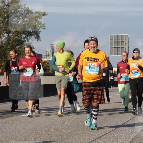 03.10.2025 - Köhlbrandbrückenlauf Luisa Fischer http://msf.ph/oto/9019910 03.10.2025 11:11:27 Position 3 3745, 1097, 3122, 1867 meine-sportfotos.de