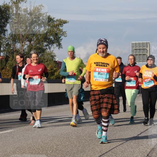 03.10.2025 - Köhlbrandbrückenlauf Luisa Fischer http://msf.ph/oto/9019916 03.10.2025 11:11:28 Position 3 1097, 3122, 1096, 2086, 1867 meine-sportfotos.de
