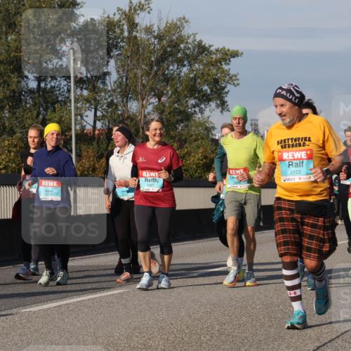 03.10.2025 - Köhlbrandbrückenlauf Luisa Fischer http://msf.ph/oto/9019918 03.10.2025 11:11:28 Position 3 3367, 3745, 1097, 3122, 1096, 1867 meine-sportfotos.de