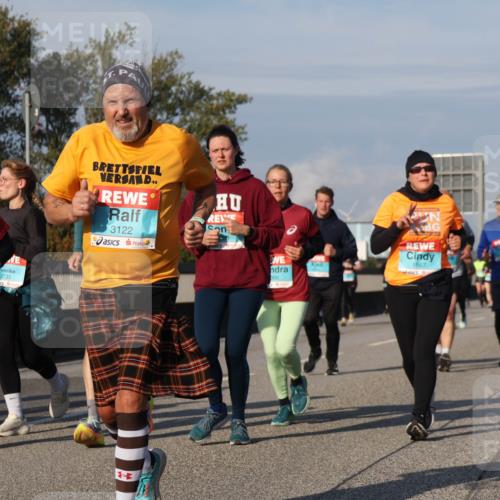 03.10.2025 - Köhlbrandbrückenlauf Luisa Fischer http://msf.ph/oto/9019931 03.10.2025 11:11:30 Position 3 1097, 3739, 3122, 086, 1867 meine-sportfotos.de