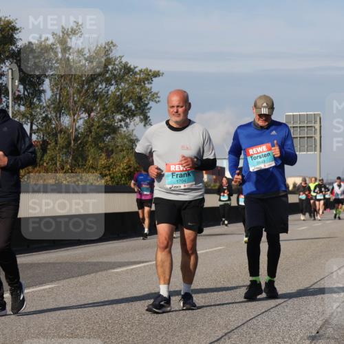 03.10.2025 - Köhlbrandbrückenlauf Luisa Fischer http://msf.ph/oto/9019964 03.10.2025 11:11:34 Position 3 2624, 1704, 2633 meine-sportfotos.de
