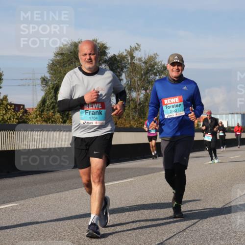 03.10.2025 - Köhlbrandbrückenlauf Luisa Fischer http://msf.ph/oto/9019981 03.10.2025 11:11:36 Position 3 24, 1704, 2633 meine-sportfotos.de