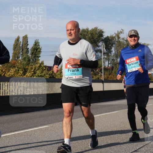 03.10.2025 - Köhlbrandbrückenlauf Luisa Fischer http://msf.ph/oto/9019982 03.10.2025 11:11:36 Position 3 2624, 1704, 2633 meine-sportfotos.de