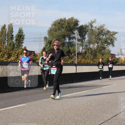 03.10.2025 - Köhlbrandbrückenlauf Luisa Fischer http://msf.ph/oto/9019998 03.10.2025 11:11:41 Position 3 50, 3737 meine-sportfotos.de