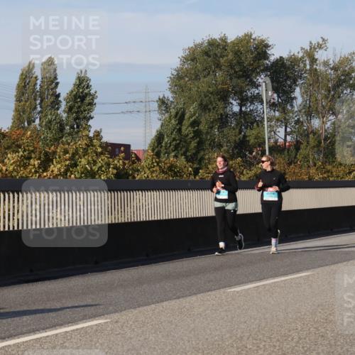 03.10.2025 - Köhlbrandbrückenlauf Luisa Fischer http://msf.ph/oto/9020025 03.10.2025 11:11:45 Position 3  meine-sportfotos.de