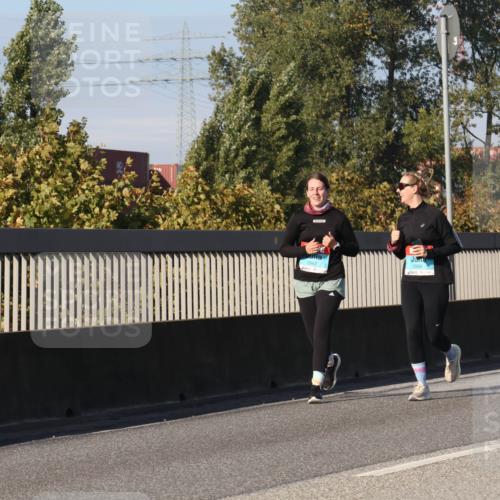 03.10.2025 - Köhlbrandbrückenlauf Luisa Fischer http://msf.ph/oto/9020029 03.10.2025 11:11:45 Position 3 2966 meine-sportfotos.de