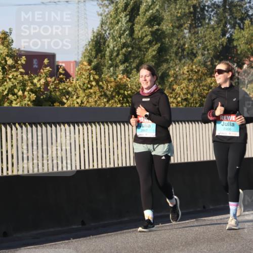 03.10.2025 - Köhlbrandbrückenlauf Luisa Fischer http://msf.ph/oto/9020031 03.10.2025 11:11:45 Position 3 2967, 2966 meine-sportfotos.de