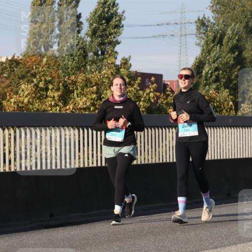 03.10.2025 - Köhlbrandbrückenlauf Luisa Fischer http://msf.ph/oto/9020046 03.10.2025 11:11:47 Position 3 2967, 2966 meine-sportfotos.de