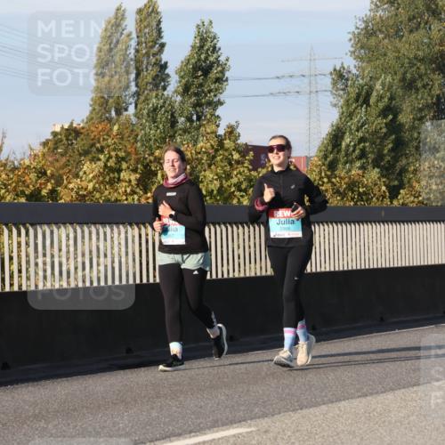 03.10.2025 - Köhlbrandbrückenlauf Luisa Fischer http://msf.ph/oto/9020048 03.10.2025 11:11:47 Position 3 2967, 2966 meine-sportfotos.de