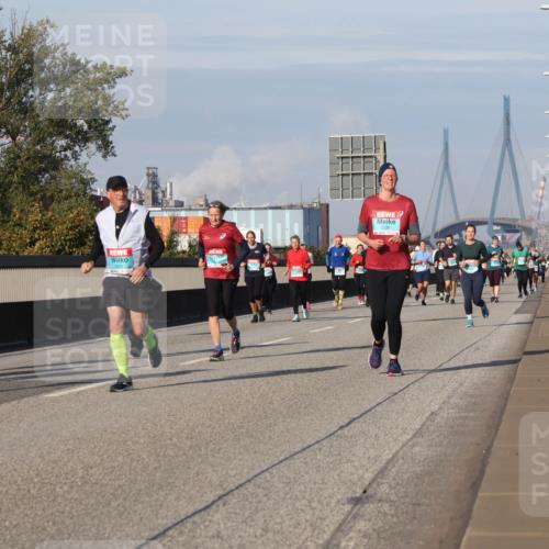 03.10.2025 - Köhlbrandbrückenlauf Luisa Fischer http://msf.ph/oto/9020066 03.10.2025 11:11:50 Position 3  meine-sportfotos.de