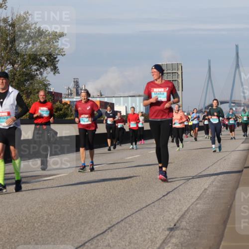 03.10.2025 - Köhlbrandbrückenlauf Luisa Fischer http://msf.ph/oto/9020076 03.10.2025 11:11:51 Position 3  meine-sportfotos.de