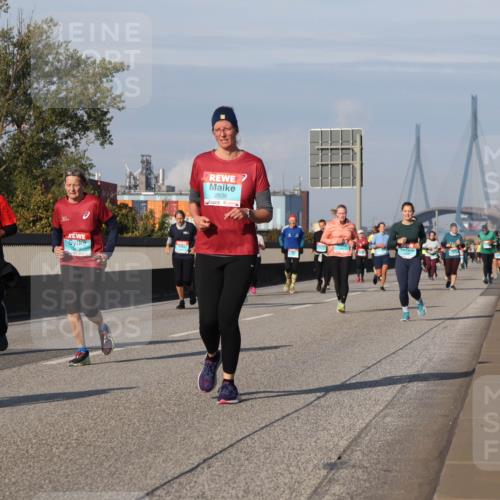 03.10.2025 - Köhlbrandbrückenlauf Luisa Fischer http://msf.ph/oto/9020088 03.10.2025 11:11:53 Position 3 2536 meine-sportfotos.de