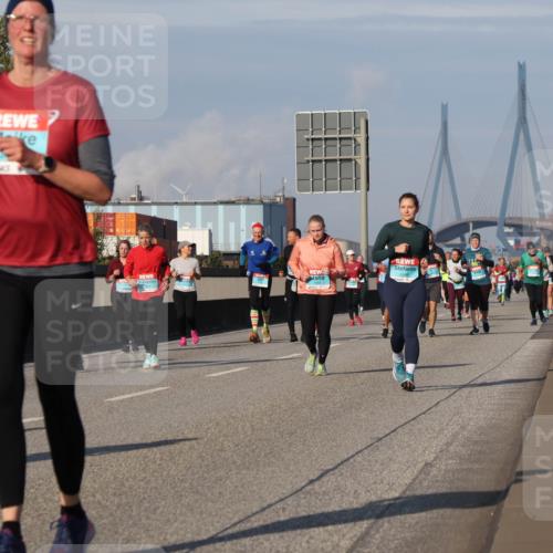 03.10.2025 - Köhlbrandbrückenlauf Luisa Fischer http://msf.ph/oto/9020102 03.10.2025 11:11:54 Position 3  meine-sportfotos.de